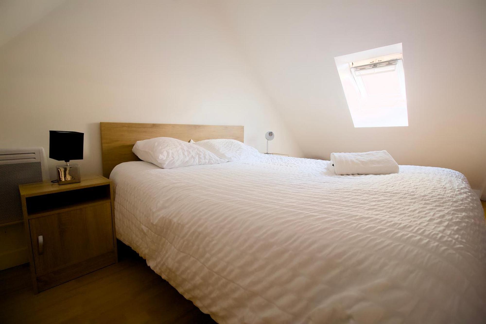 Triplex Lumineux A Cherbourg, Hyper Centre, 2 Pas Du Port & Vie Nocturne, Intendance Luxury Host Экстерьер фото
