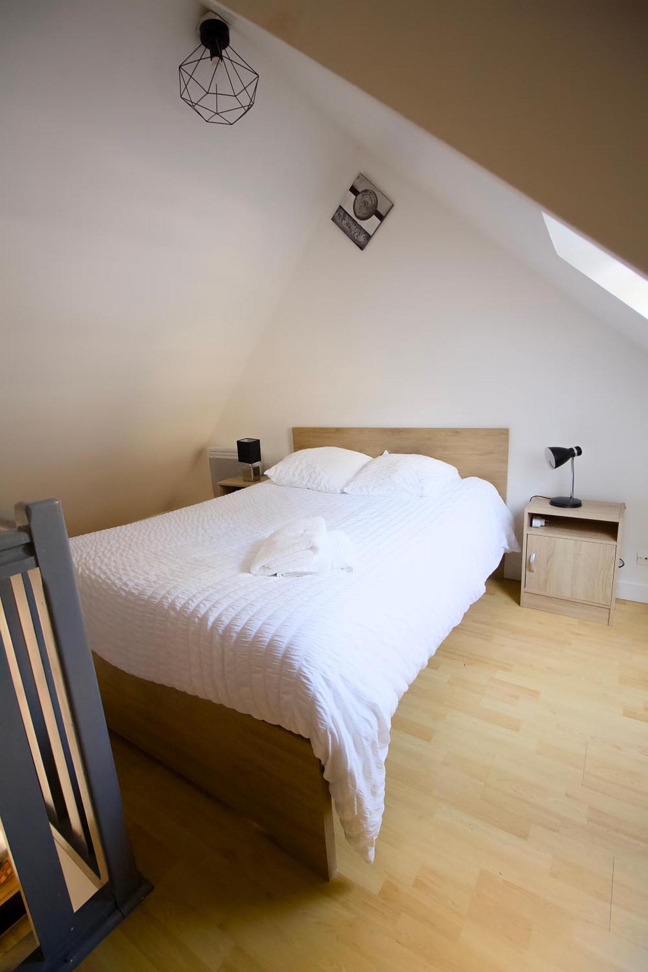 Triplex Lumineux A Cherbourg, Hyper Centre, 2 Pas Du Port & Vie Nocturne, Intendance Luxury Host Экстерьер фото